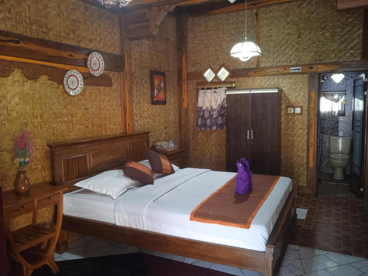 Yoschi'S Hotel Bromo Ngadisari Buitenkant foto