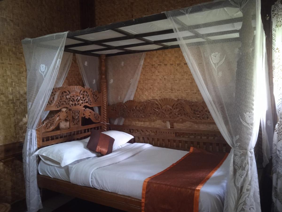Yoschi'S Hotel Bromo Ngadisari Buitenkant foto